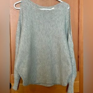 Daytrip Size Small cold shoulder sweater